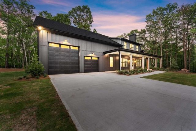 124 Fox Valley Road, Clarkesville, GA 30523