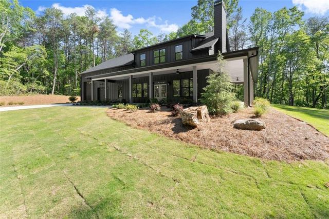 124 Fox Valley Road, Clarkesville, GA 30523
