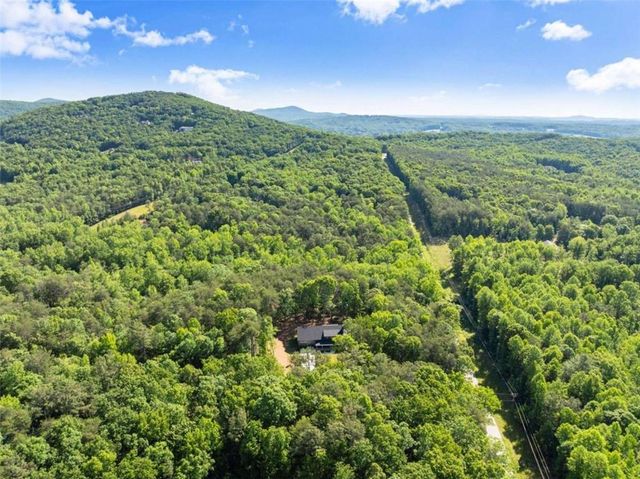 124 Fox Valley Road, Clarkesville, GA 30523
