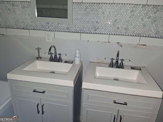 1032 Valley View Road SE, Atlanta, GA 30315