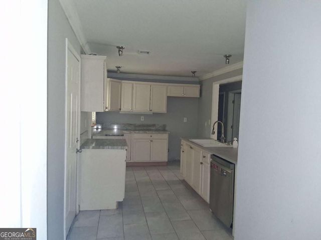 1032 Valley View Road SE, Atlanta, GA 30315