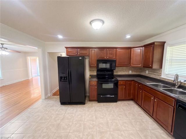 637 Williamsdale Road, Graham, NC 27253