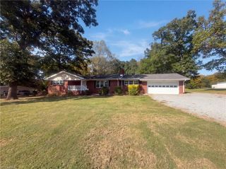 637 Williamsdale Road, Graham, NC 27253