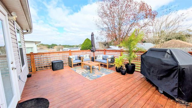 3079 Flintlock Dr, Pensacola, FL 32526