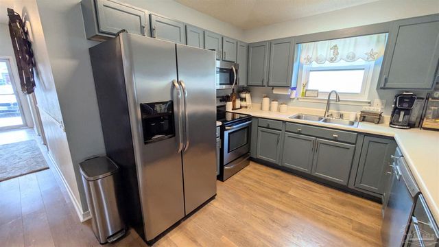 3079 Flintlock Dr, Pensacola, FL 32526