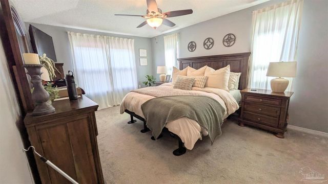 3079 Flintlock Dr, Pensacola, FL 32526