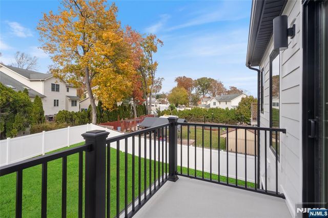 333 Harrison Street, Paramus, NJ 07652