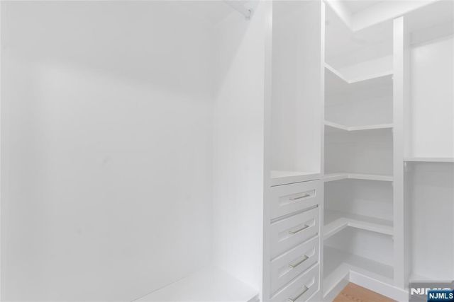 333 Harrison Street, Paramus, NJ 07652