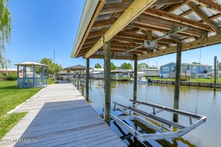 156 MOONLITE Drive, Welaka, FL 32193