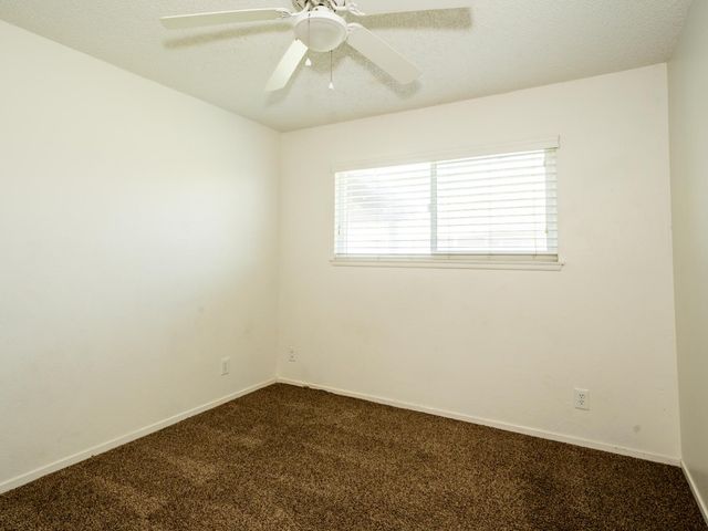 4527 N Chestnut Avenue, Fresno, CA 93726