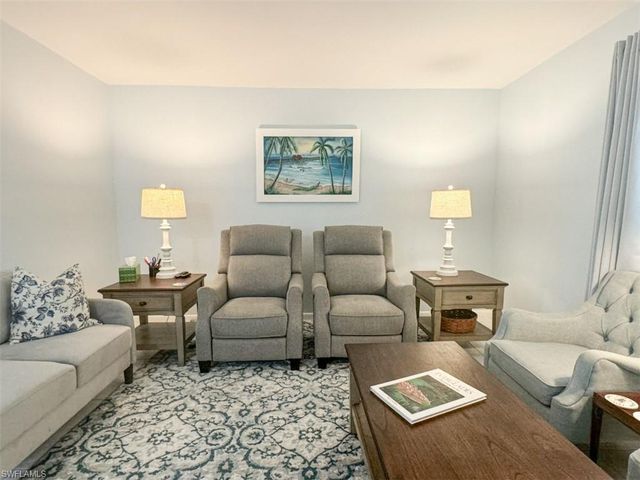 788 Park Shore DR # D27, Naples, FL 34103