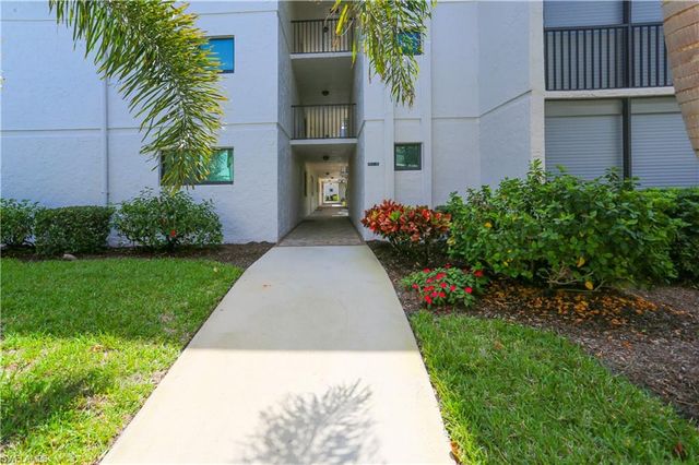 788 Park Shore DR # D27, Naples, FL 34103