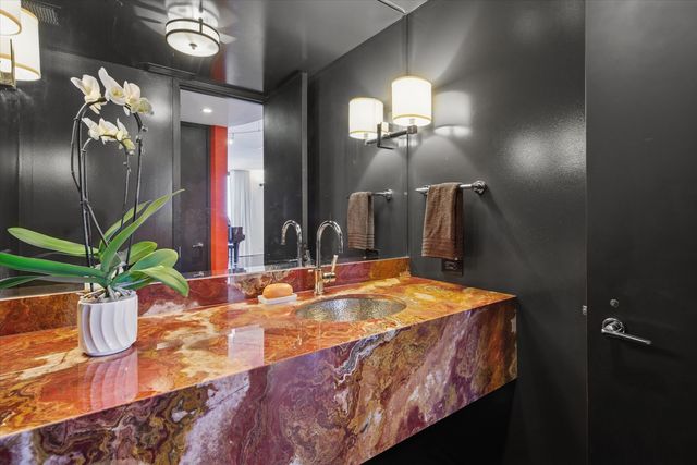 180 E Pearson Street 3401, Chicago, IL 60611