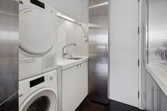 180 E Pearson Street 3401, Chicago, IL 60611