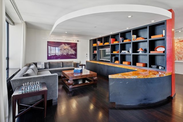 180 E Pearson Street 3401, Chicago, IL 60611