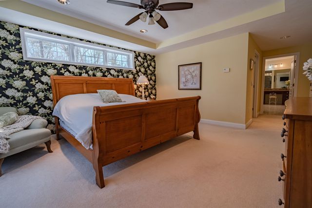 3 Chisholm Farm Drive, Stratham, NH 03885