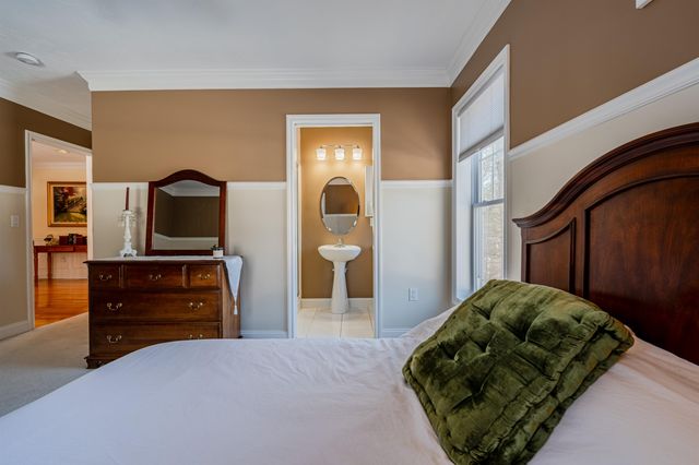 3 Chisholm Farm Drive, Stratham, NH 03885