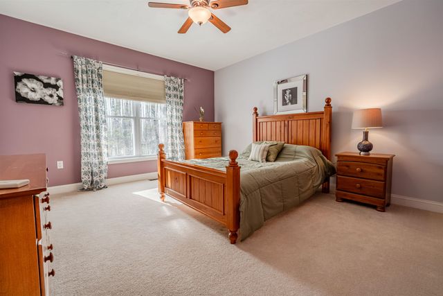 3 Chisholm Farm Drive, Stratham, NH 03885