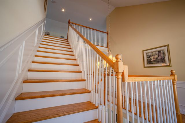 3 Chisholm Farm Drive, Stratham, NH 03885