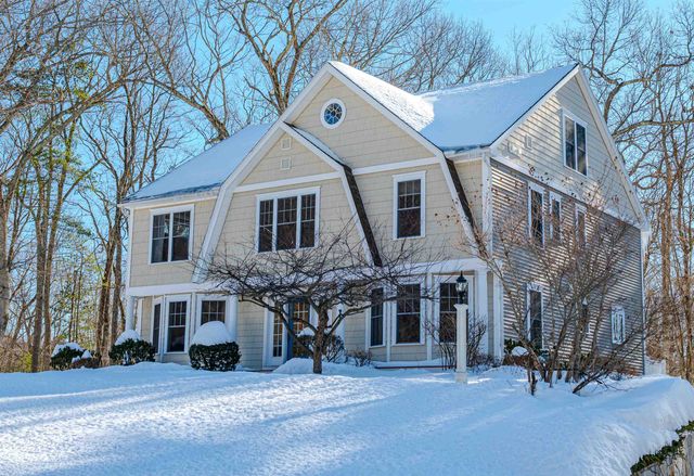 3 Chisholm Farm Drive, Stratham, NH 03885
