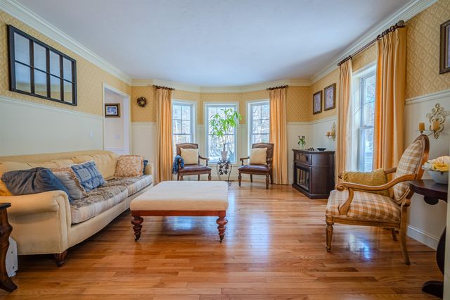 3 Chisholm Farm Drive, Stratham, NH 03885