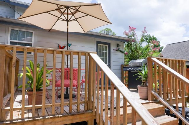 210 Fairfield Street, Shoreacres, TX 77571