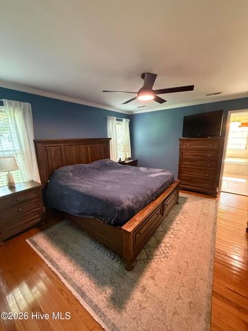 303 Oakmont Drive, Hampstead, NC 28443