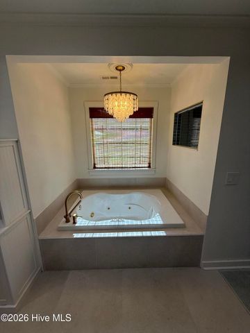 303 Oakmont Drive, Hampstead, NC 28443