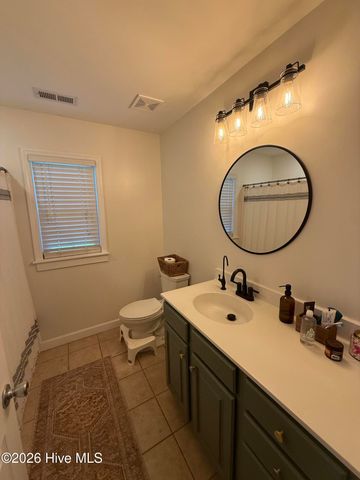 303 Oakmont Drive, Hampstead, NC 28443