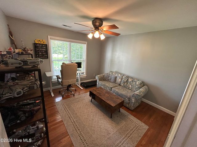 303 Oakmont Drive, Hampstead, NC 28443