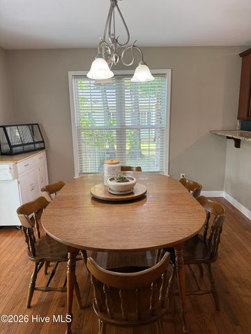 303 Oakmont Drive, Hampstead, NC 28443