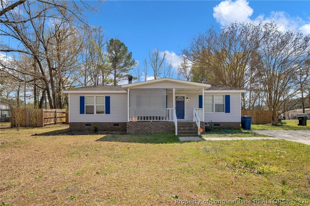 518 Inverary Drive, Raeford, NC 28376 — exterior