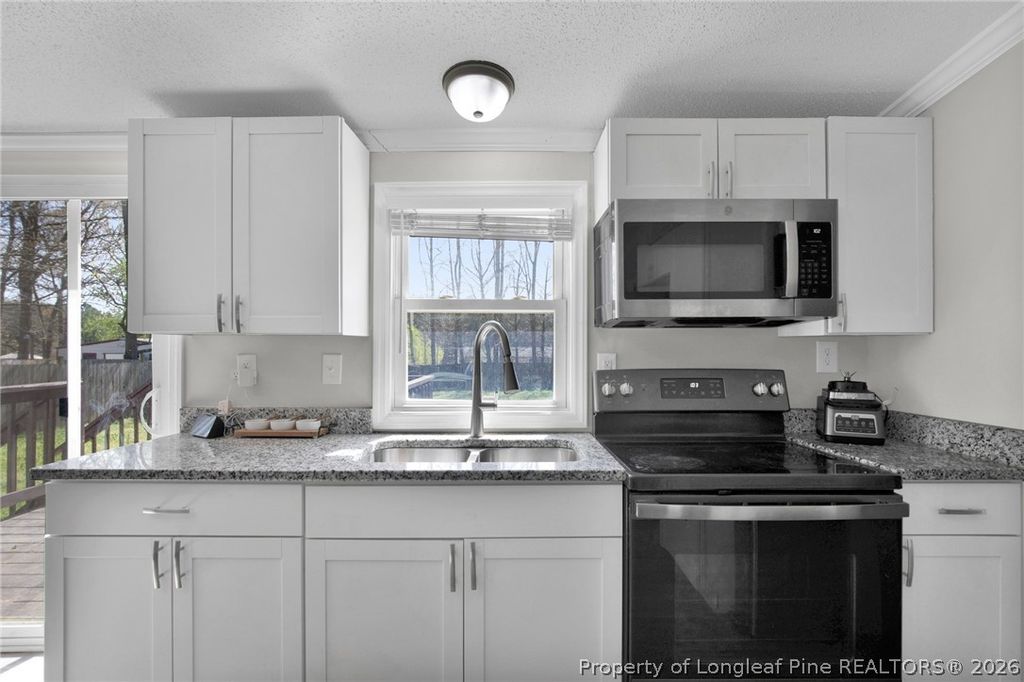 518 Inverary Drive, Raeford, NC 28376 — photo 13