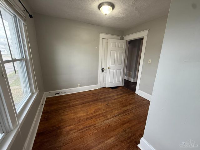 2312 S Sutphin Street, Middletown, OH 45044