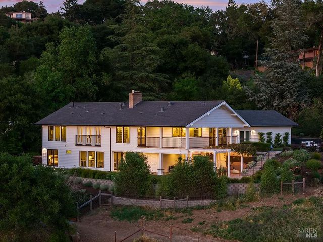 775 Benjamin Way, Healdsburg, CA 95448