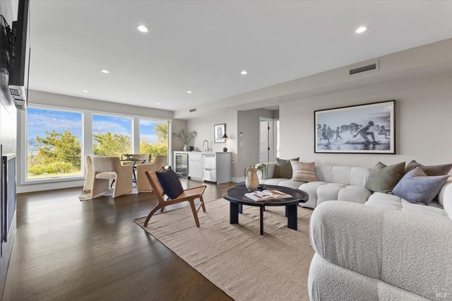 775 Benjamin Way, Healdsburg, CA 95448