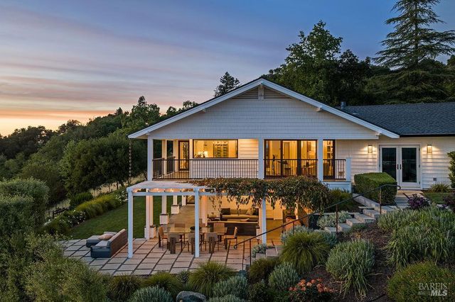 775 Benjamin Way, Healdsburg, CA 95448