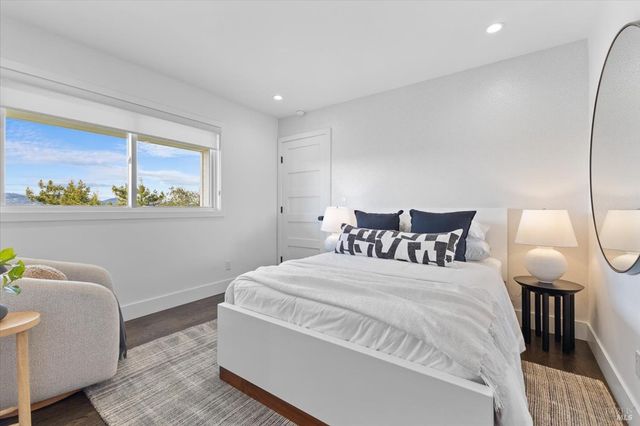 775 Benjamin Way, Healdsburg, CA 95448