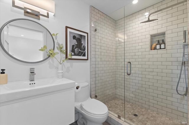 775 Benjamin Way, Healdsburg, CA 95448