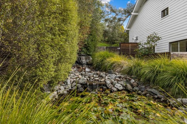 775 Benjamin Way, Healdsburg, CA 95448