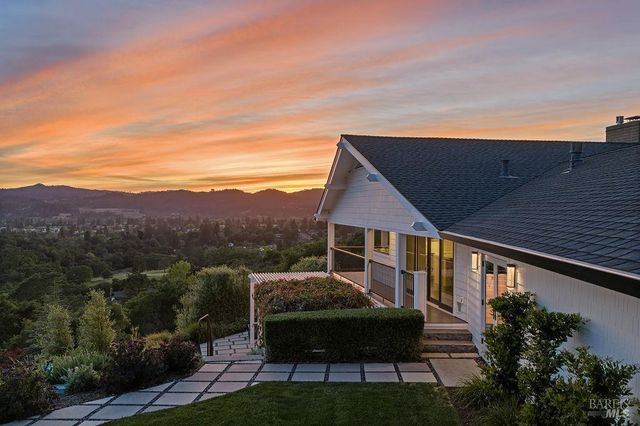 775 Benjamin Way, Healdsburg, CA 95448