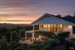 775 Benjamin Way, Healdsburg, CA 95448