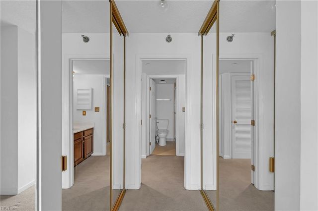 7505 River Rd Apt 12D, Newport News, VA 23607