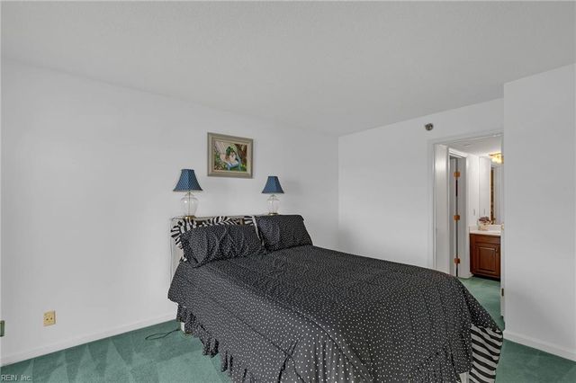 7505 River Rd Apt 12D, Newport News, VA 23607