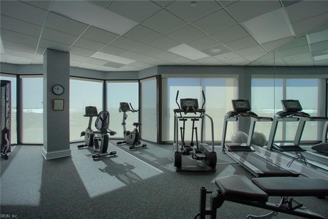 7505 River Rd Apt 12D, Newport News, VA 23607