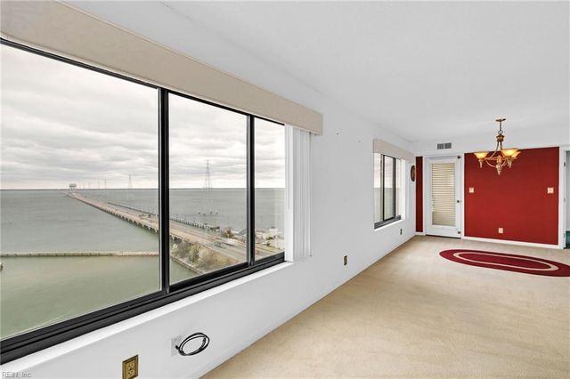 7505 River Rd Apt 12D, Newport News, VA 23607