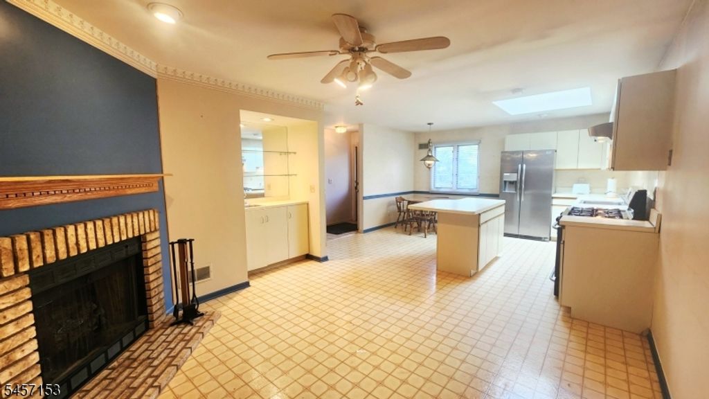 51 Peach Hill Ct, Ramsey Boro, NJ 07446 — photo 2
