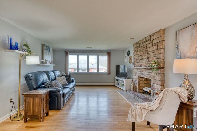 1 Gloria Heights, Portland, CT 06480