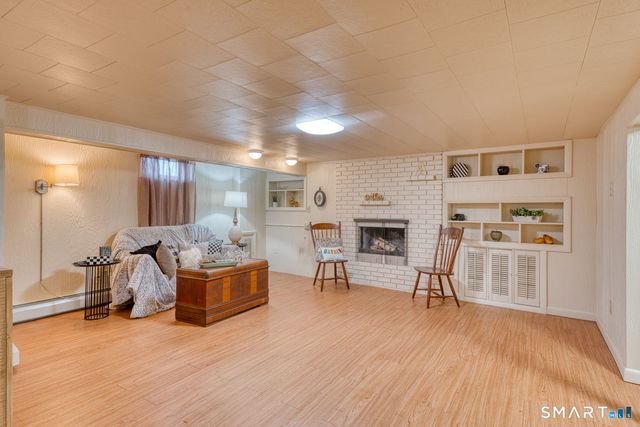 1 Gloria Heights, Portland, CT 06480