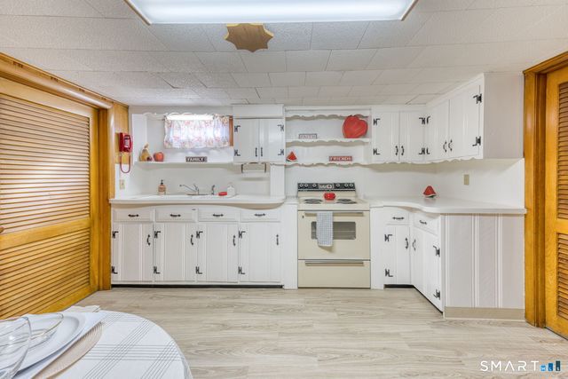 1 Gloria Heights, Portland, CT 06480